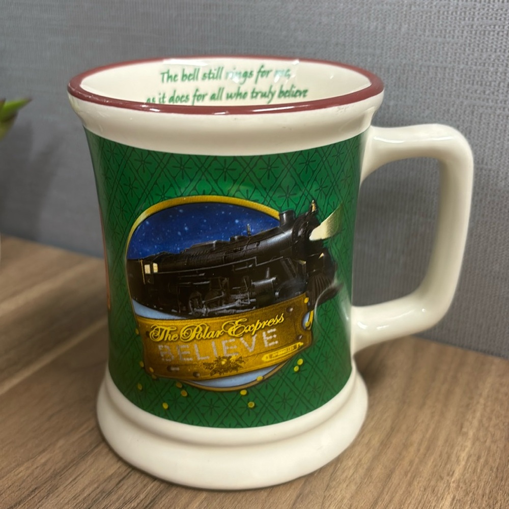2 Polar Express Believe mugs